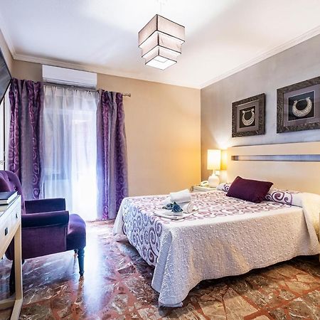 Hotel Ginés Extérieur photo