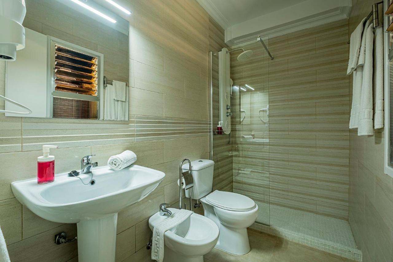 Hotel Ginés Extérieur photo