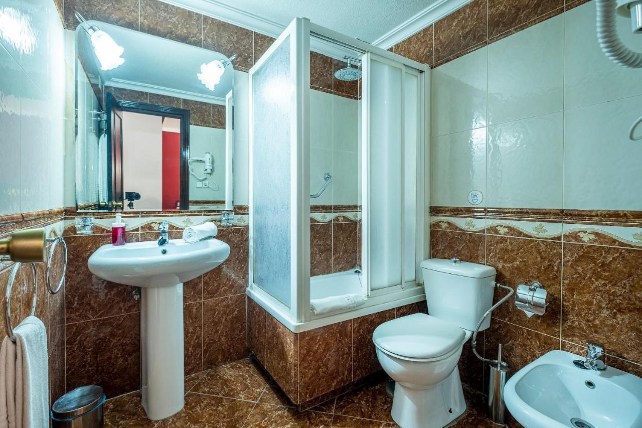 Hotel Ginés Extérieur photo