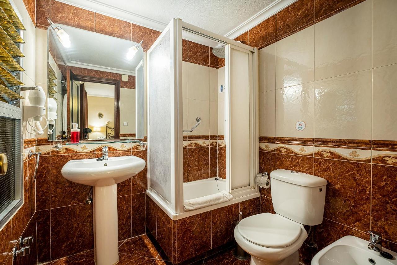 Hotel Ginés Extérieur photo