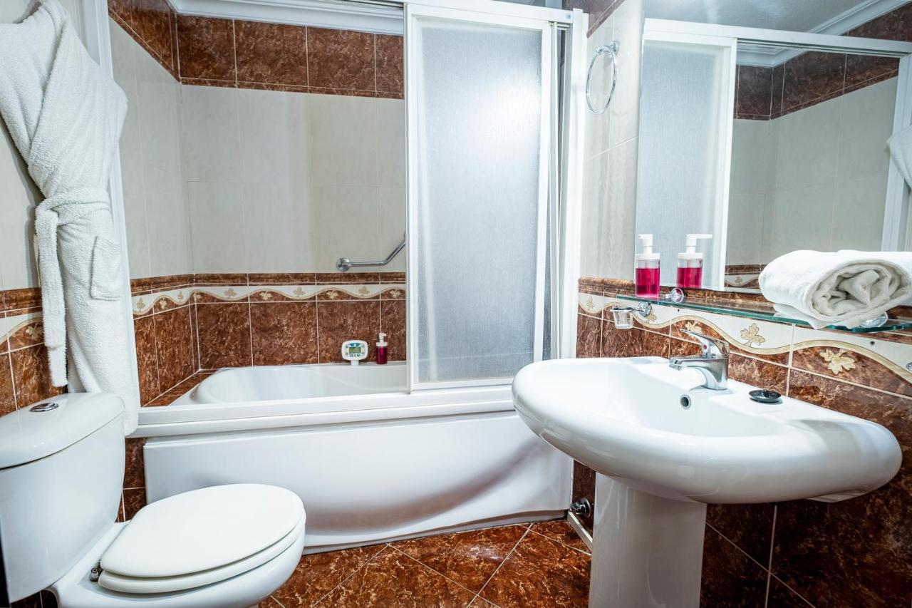 Hotel Ginés Extérieur photo